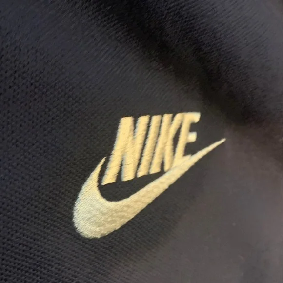 Nike New Mens Navy Blue Polo shirt - Picture 2 of 3